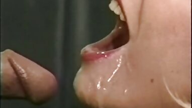 Esmer genç amatör liseli porno bunun için fark edilir