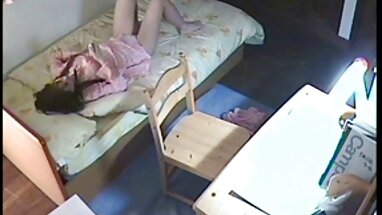 Nasıl hareket amatorsexs edeceğini ve dans edeceğini biliyor