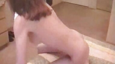 lezbiyen kendi külotunu amatör çekim yerli porno kokluyor
